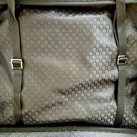 Like New! Large Gucci Leather & Vinyl/Canvas Suitcase, Purchased in Rome in 00’s - Picture 5 of 14